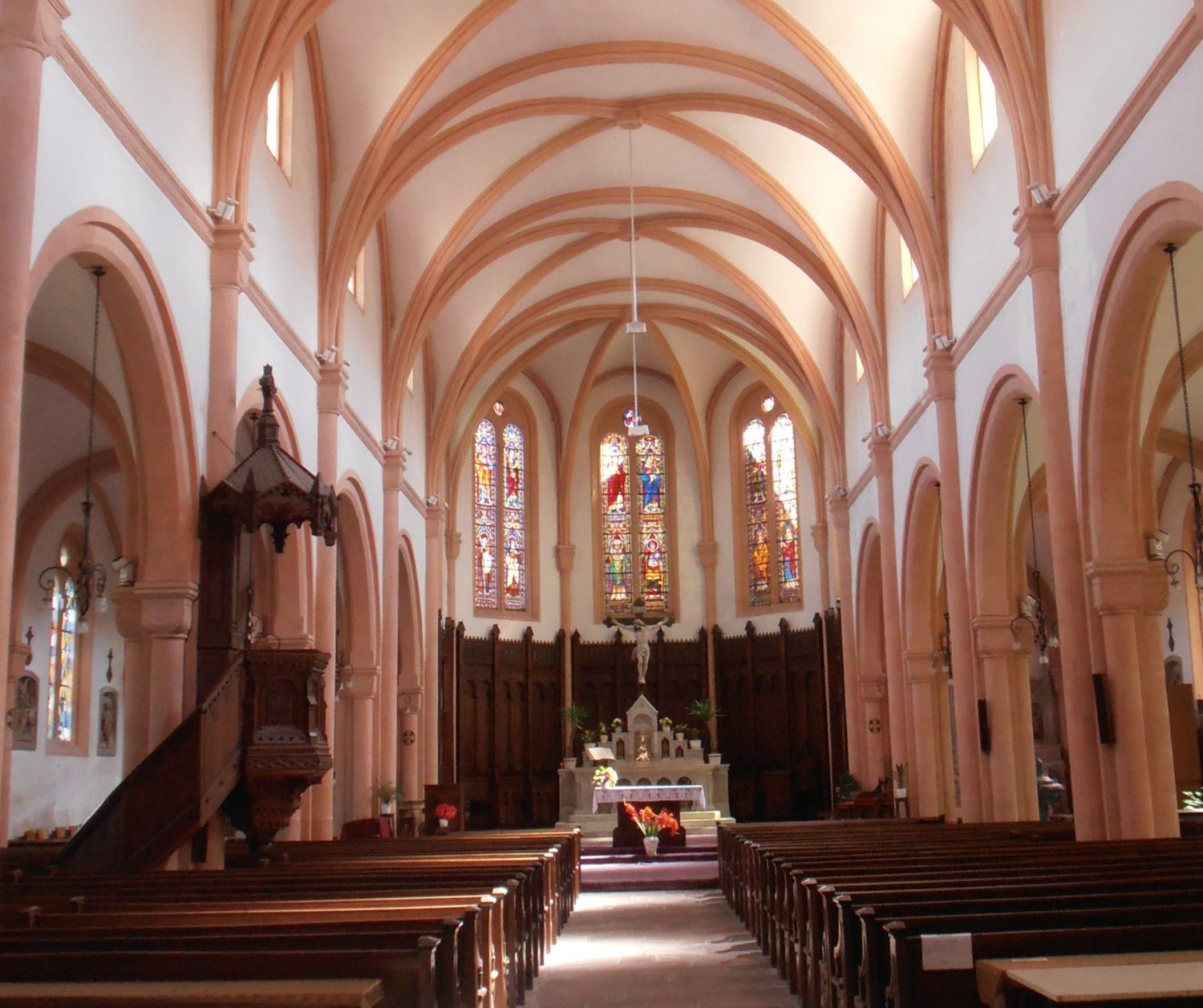Predigt zu Psalm 62,6-7 1. Sonntag nach Trinitatis Johannes 8,21-28 Kirchenraum Beten zur Ruhe kommen Stille suchen und finden Konzentration besonders schönes Foto Jesus Christus Gebet